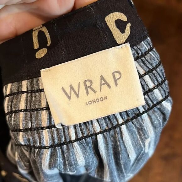 WRAP  London Black and Cream Ballion Sleeve Deep-V Cotton Midi Dress, 6! - Picture 9 of 11